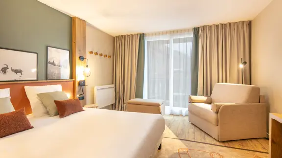  Premium double bedroom