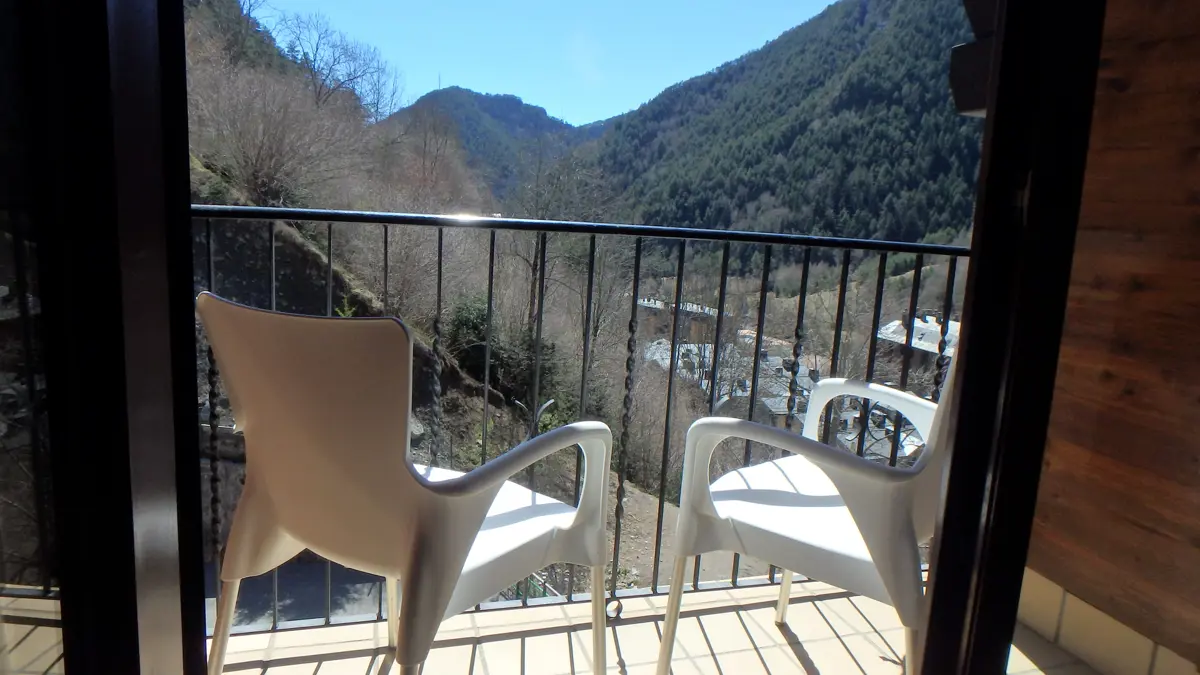 Hotel Xalet Besoli Arinsal .Balcony Chairs