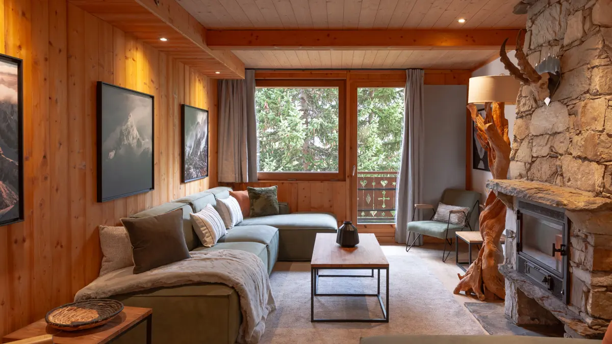 Chalet Les Arolles Tignes Communal Lounge Area 3