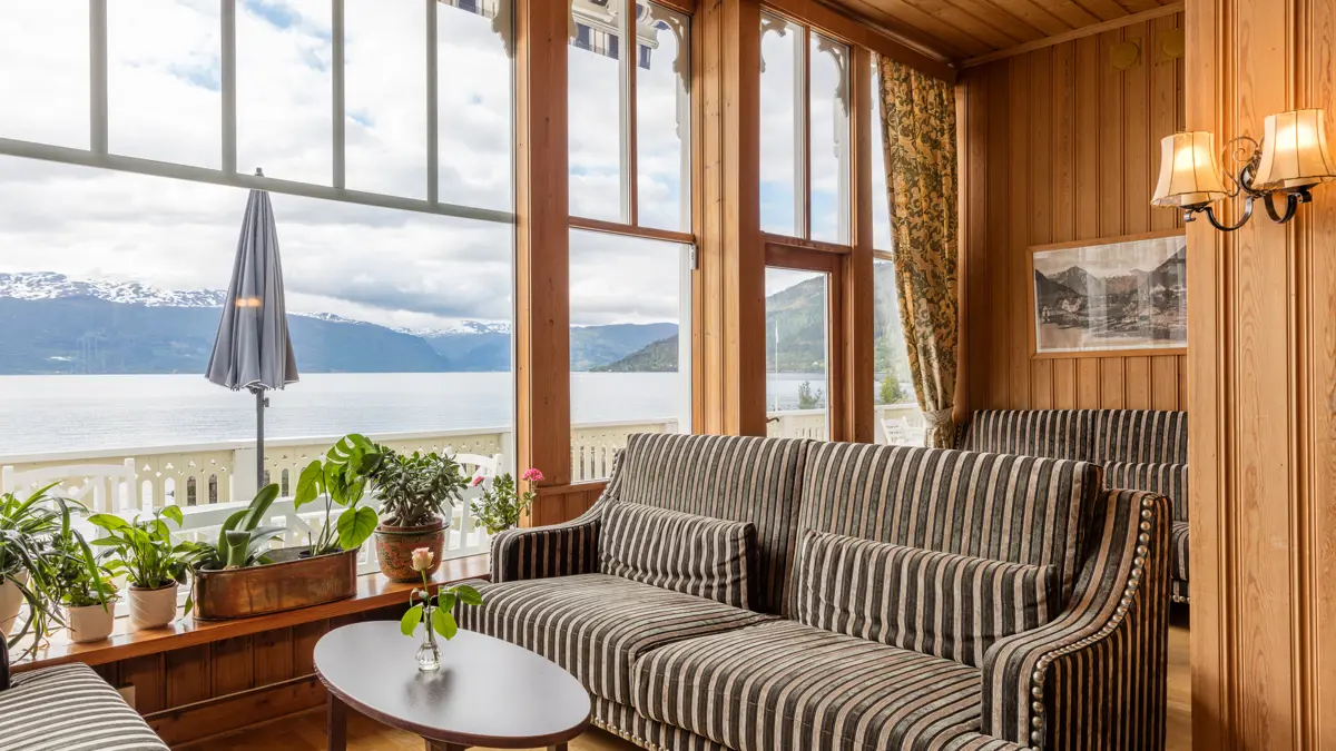 Kviknes Hotel Balestrand Norway Lounge Area
