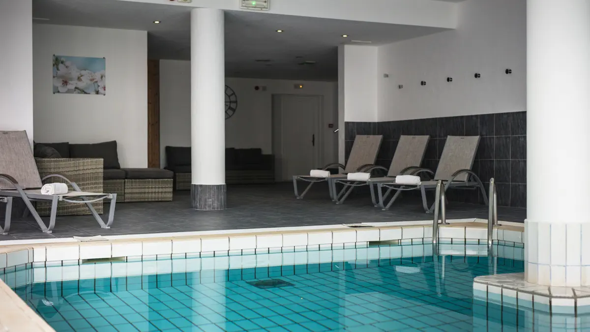 Hotel Alpen Roc La Clusaz Pool