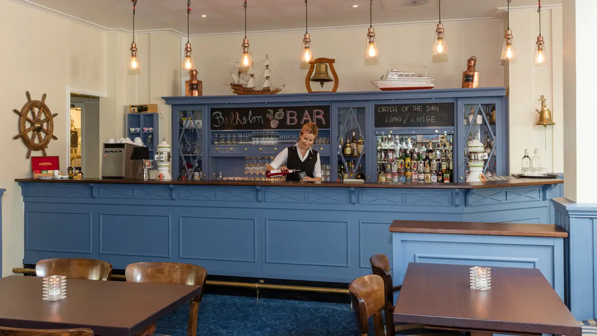 Kviknes Hotel Balestrand Norway Bar