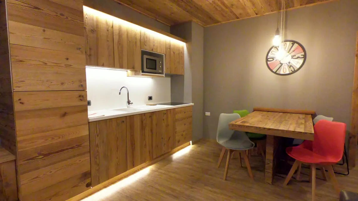 Inghams Italy Livigno Al Gal Apartments Kitchen 2
