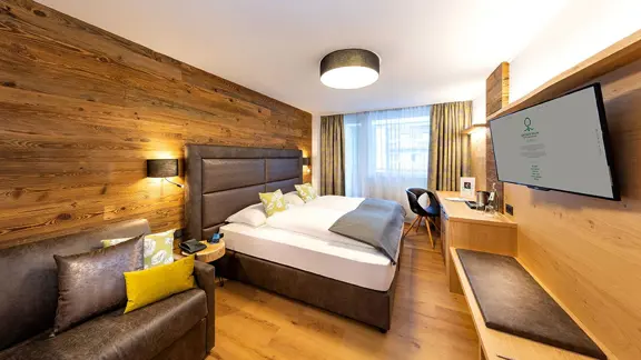 Superior Austrian twin room