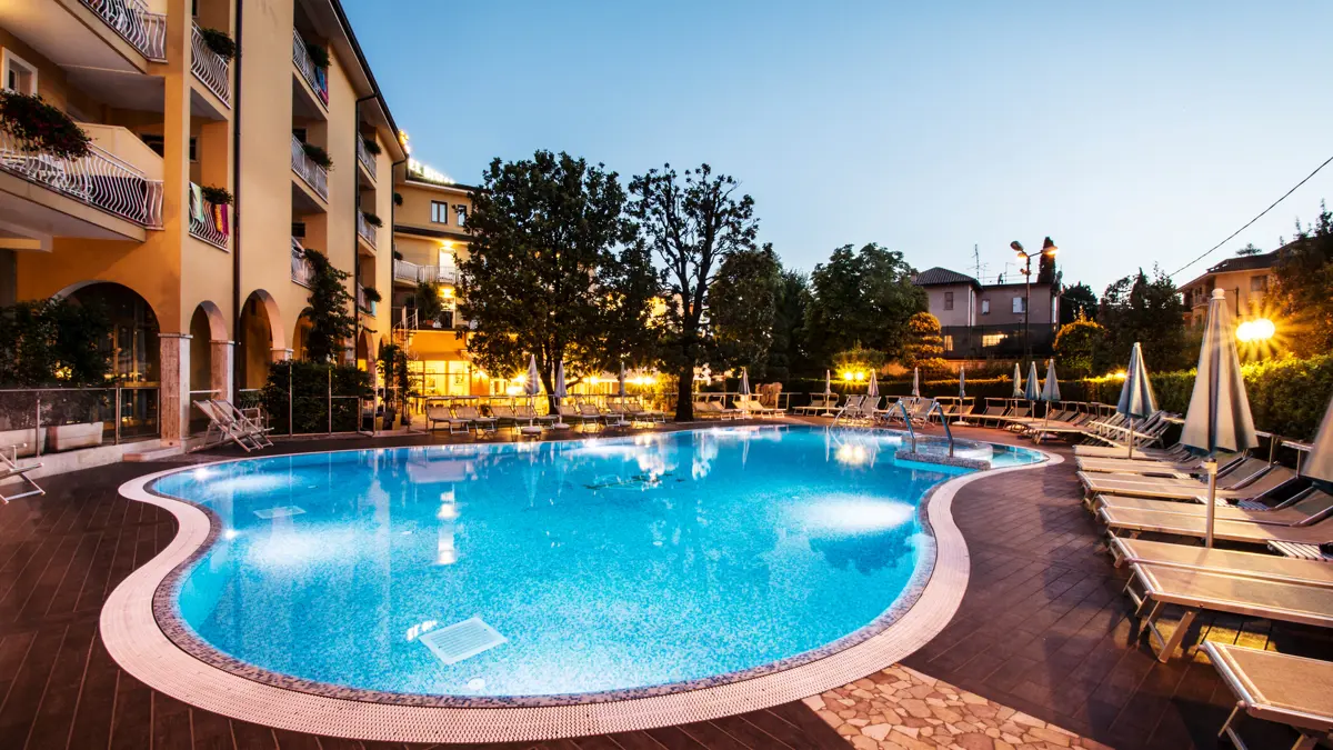 Hotel Bisesti, Garda, Outdoor Pool