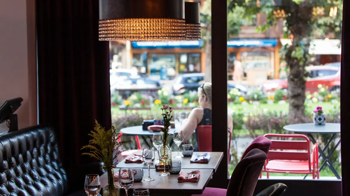 Hotel Pointe Isabelle Chamonix Bar And Restaurant 5