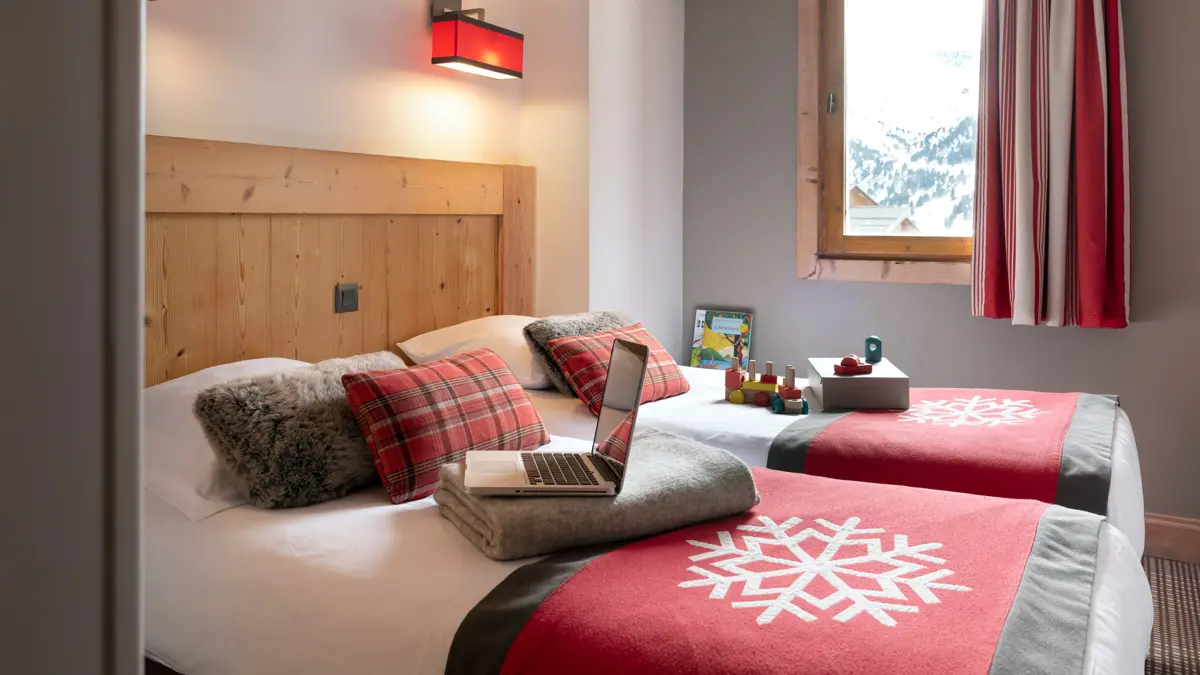 Premium Residence Les Crets Meribel Bedroom