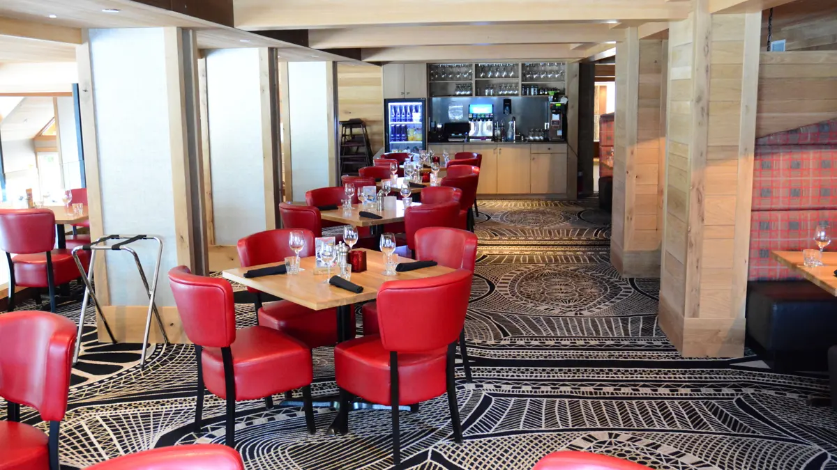 Moose Hotel And Suites Banff Pacini Bar