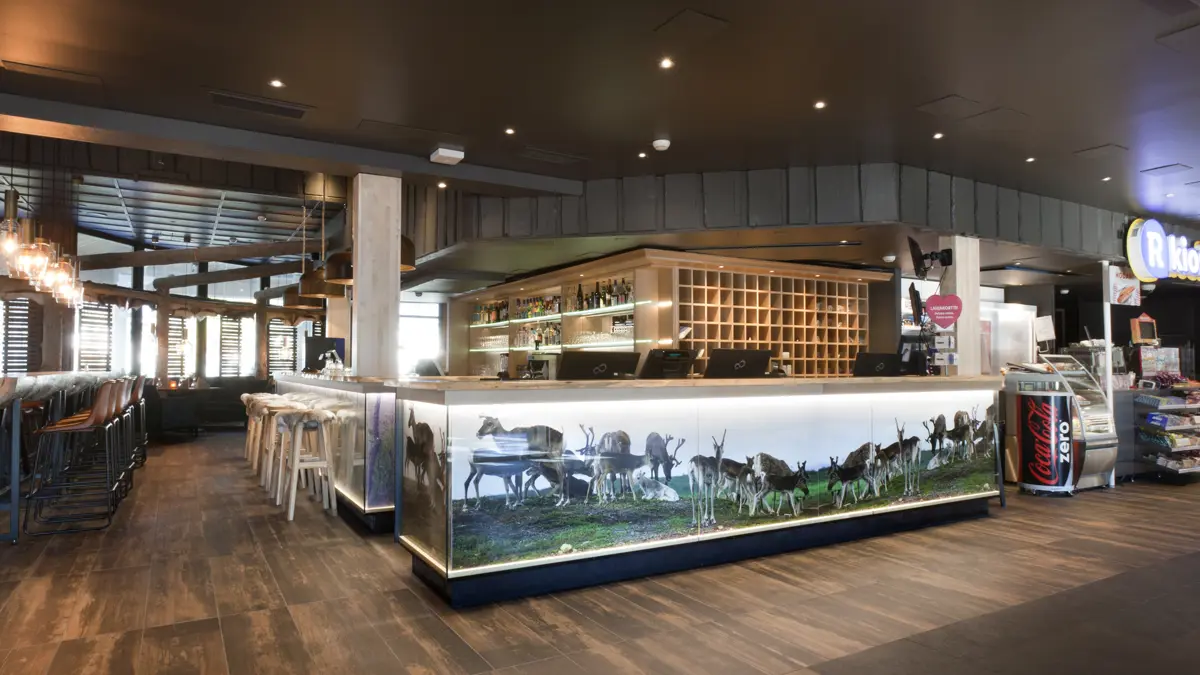 Holiday Club Hotel restaurant 