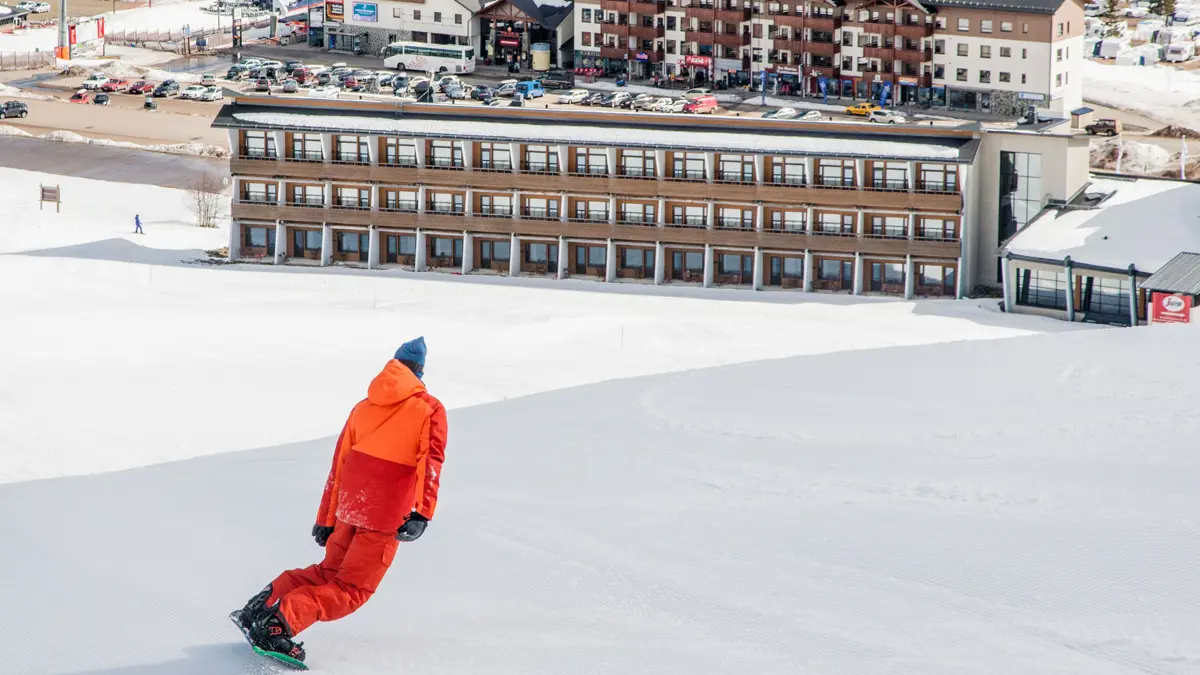 Ylläs Saaga Spa Hotel Yllas Exterior Slope View