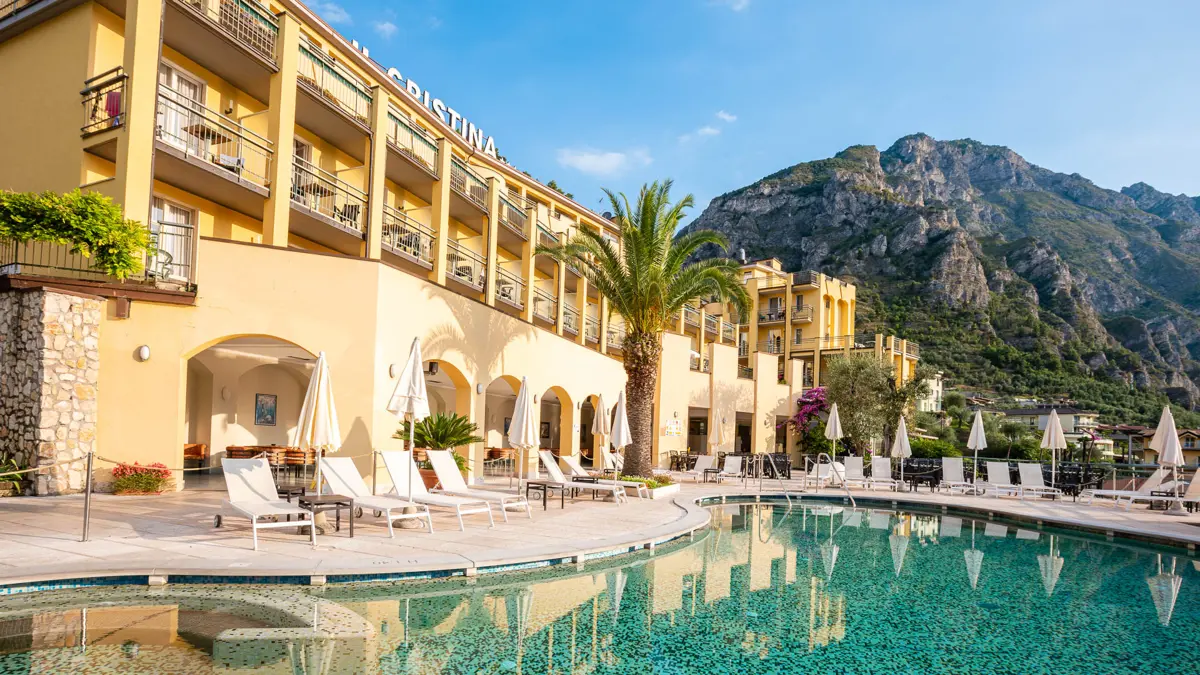 Hotel Cristina Pool External 2