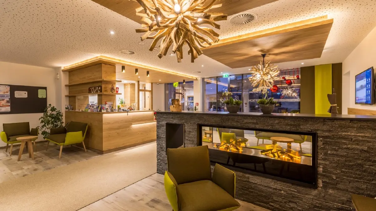 Hotel Post Westendorf Reception (2)