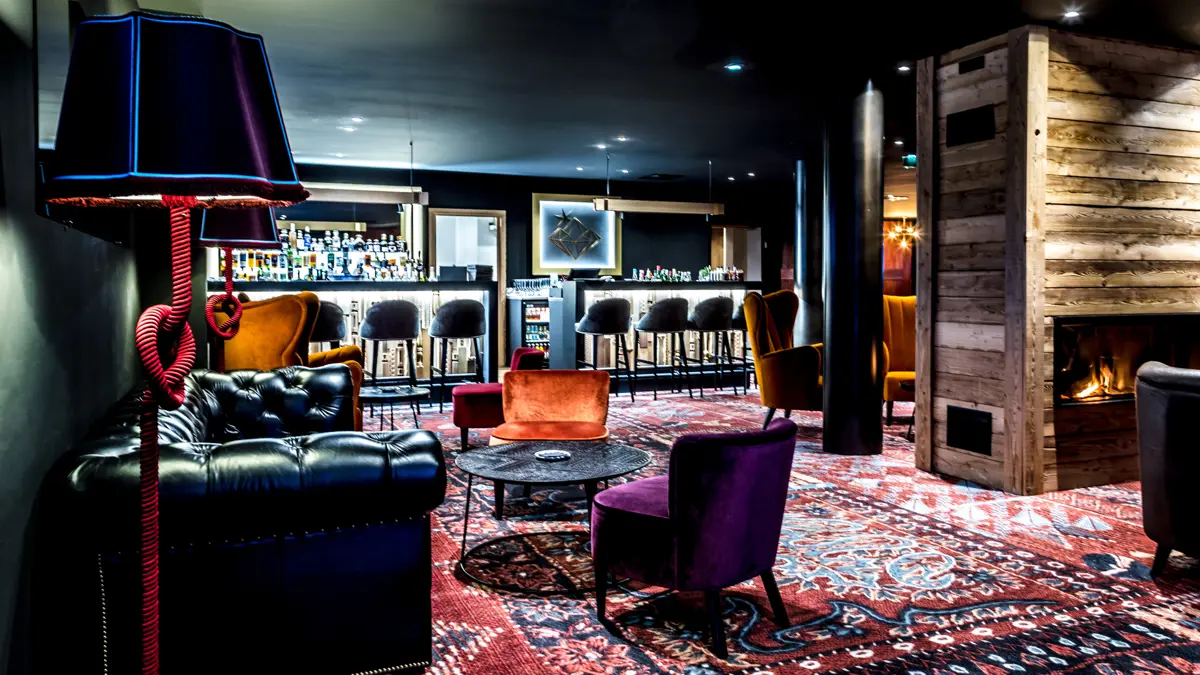 Hotel Daria I Nor Alpe D'huez Bar And Lounge 2