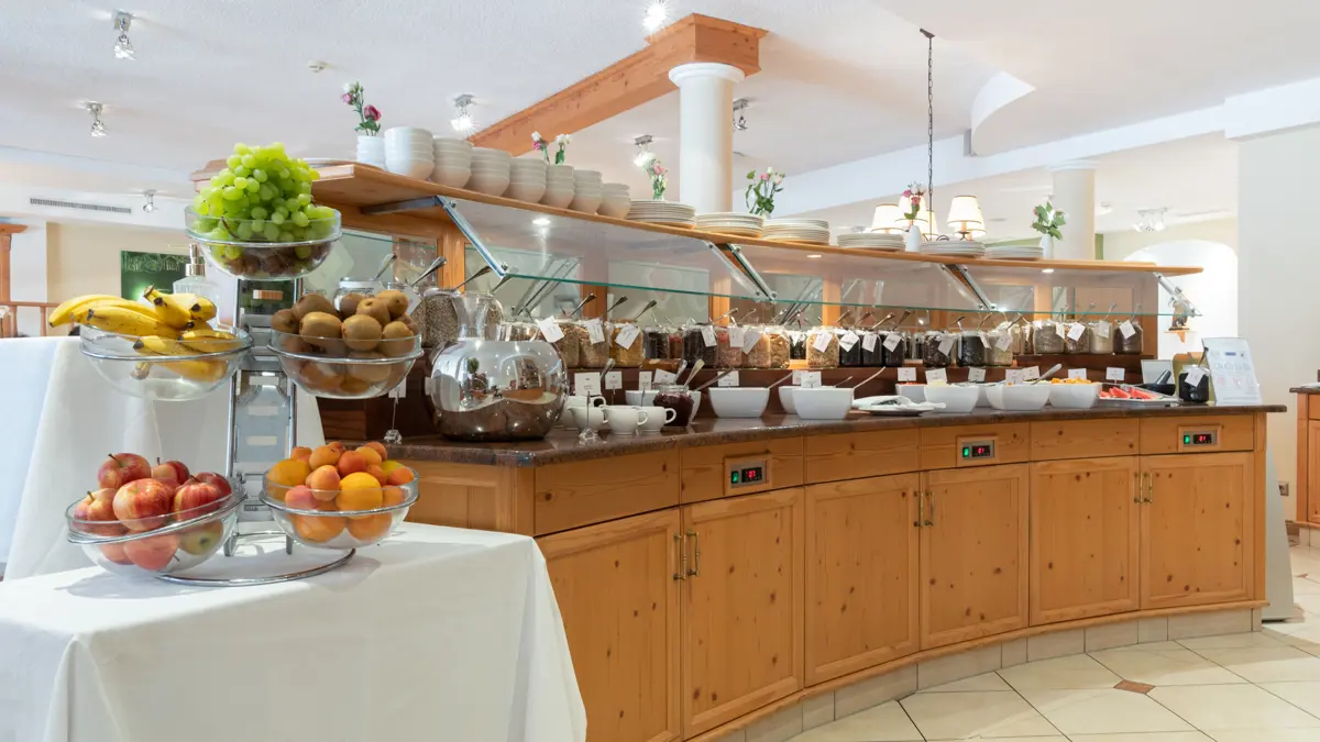 Hotel Kaiserhof Kitzbuhel Breakfast Buffet