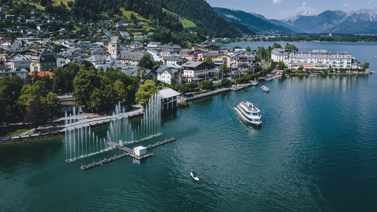 Zell Am See Daytime Fountain Show