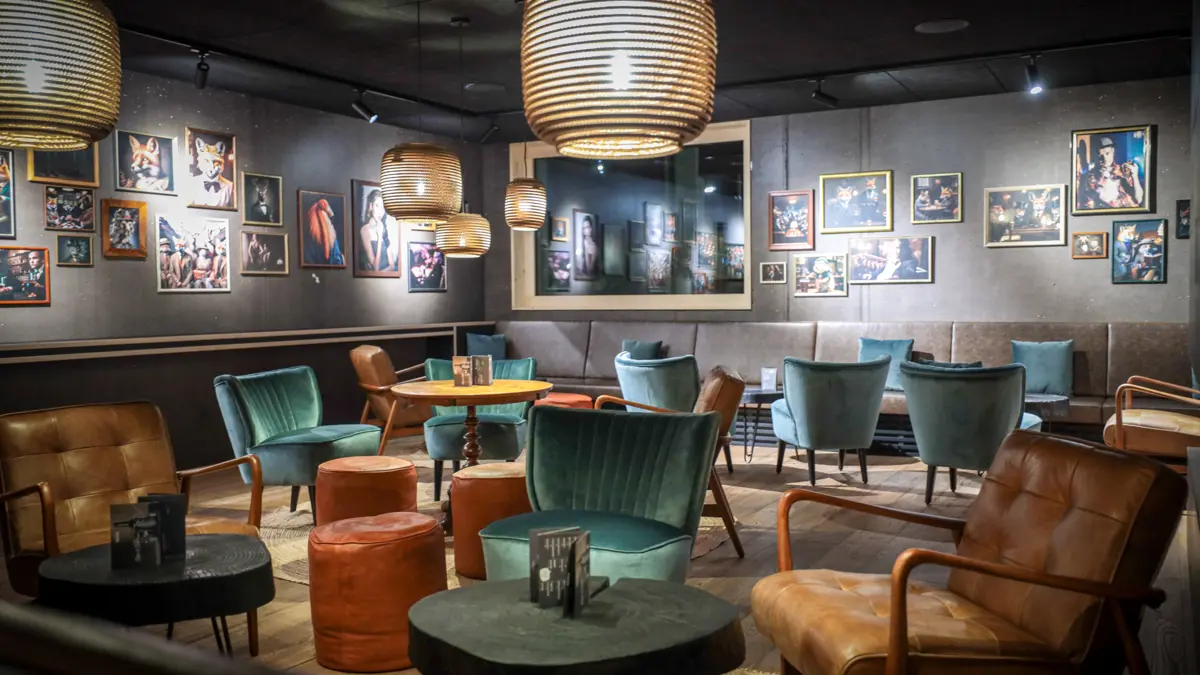 Revier Mountain Lodge Saas Fee Bar And Lounge