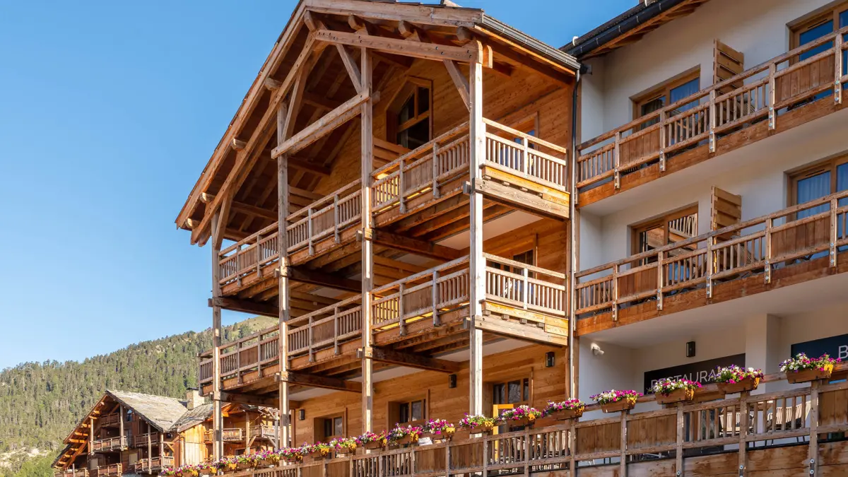 Hotel Chalet Blanc Montgenevre Exterior