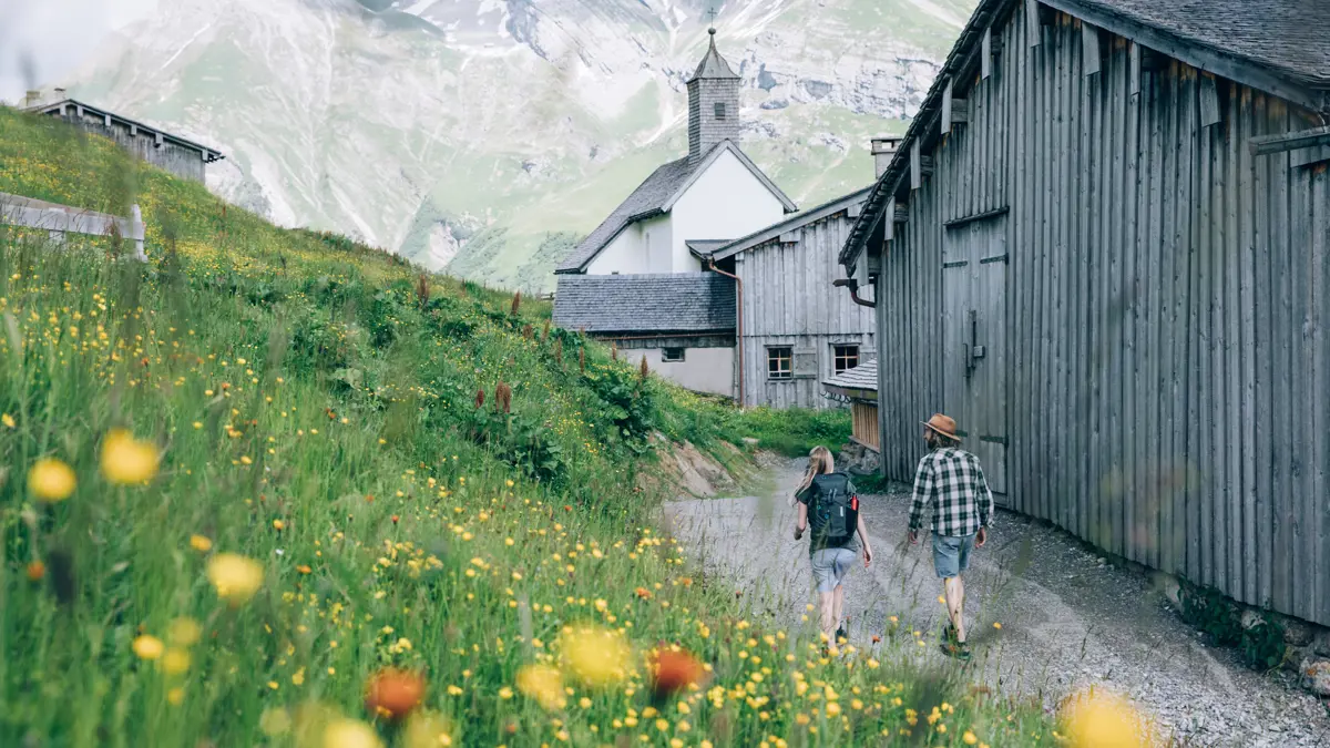 Lech Walkers Copyright Daniel Zangerl Lech Zuers Tourismus