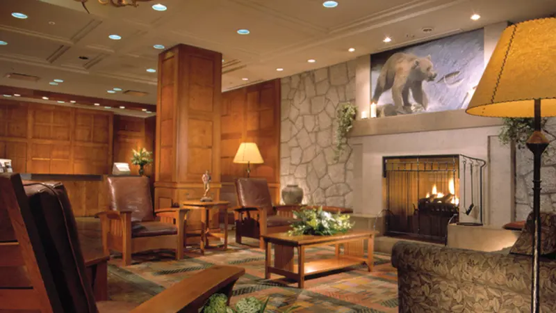 Pan Pacific Mountainside Hotel Whistler Canada Lobby (2)