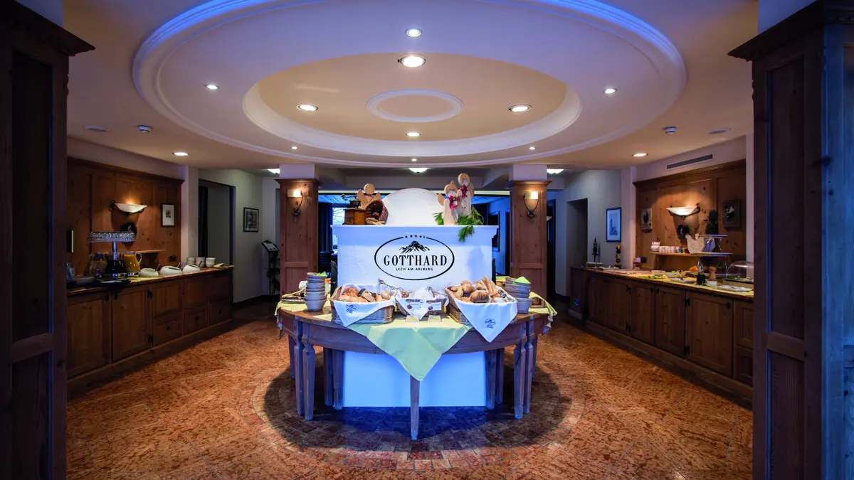 Hotel Gotthard Lech Buffet Area