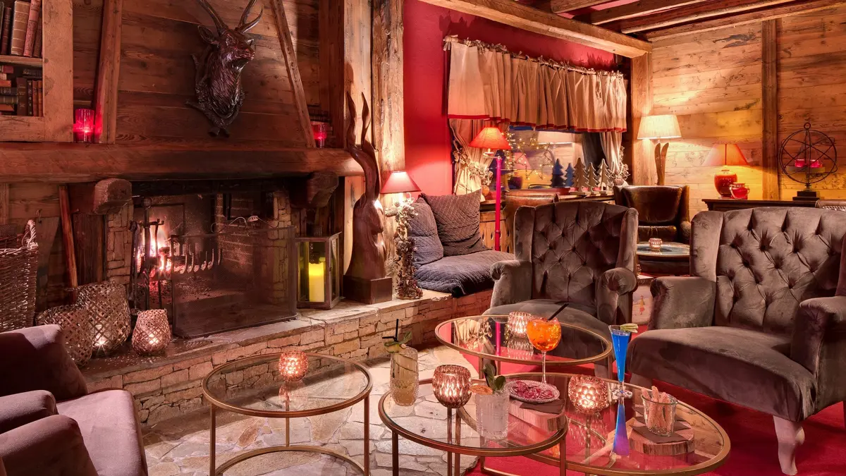 Hotel Chamois D'or Alpe D'huez Bar Library Lounge