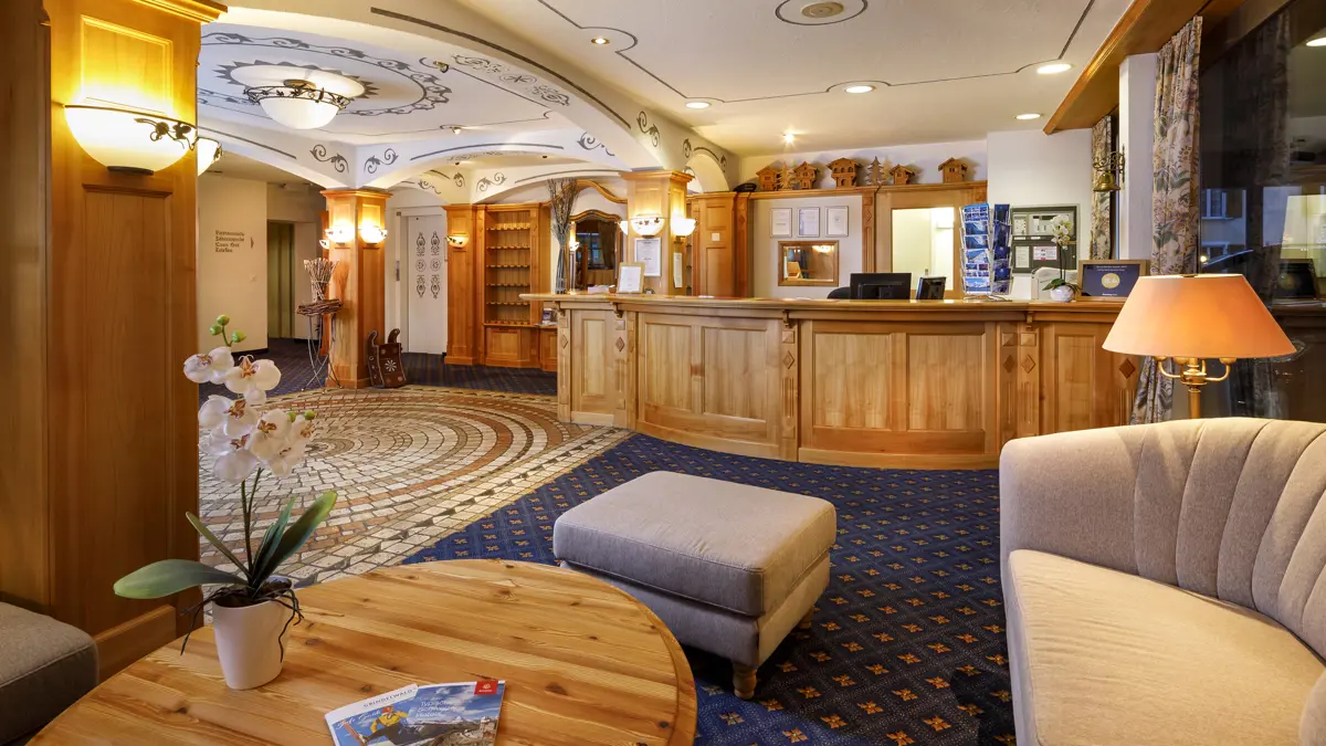 Derby Swiss Quality Hotel Grindelwald Reception Lobby