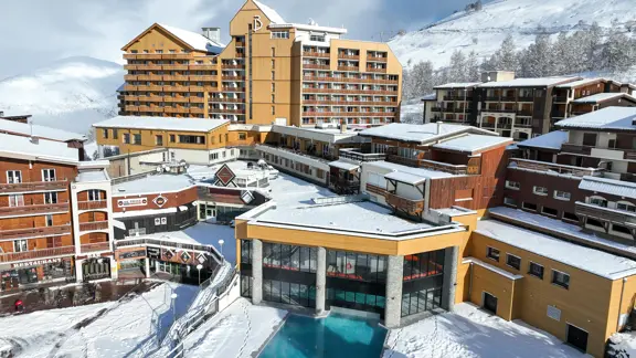 Hotel Les Cretes Les Deux Alpes Exterior 2