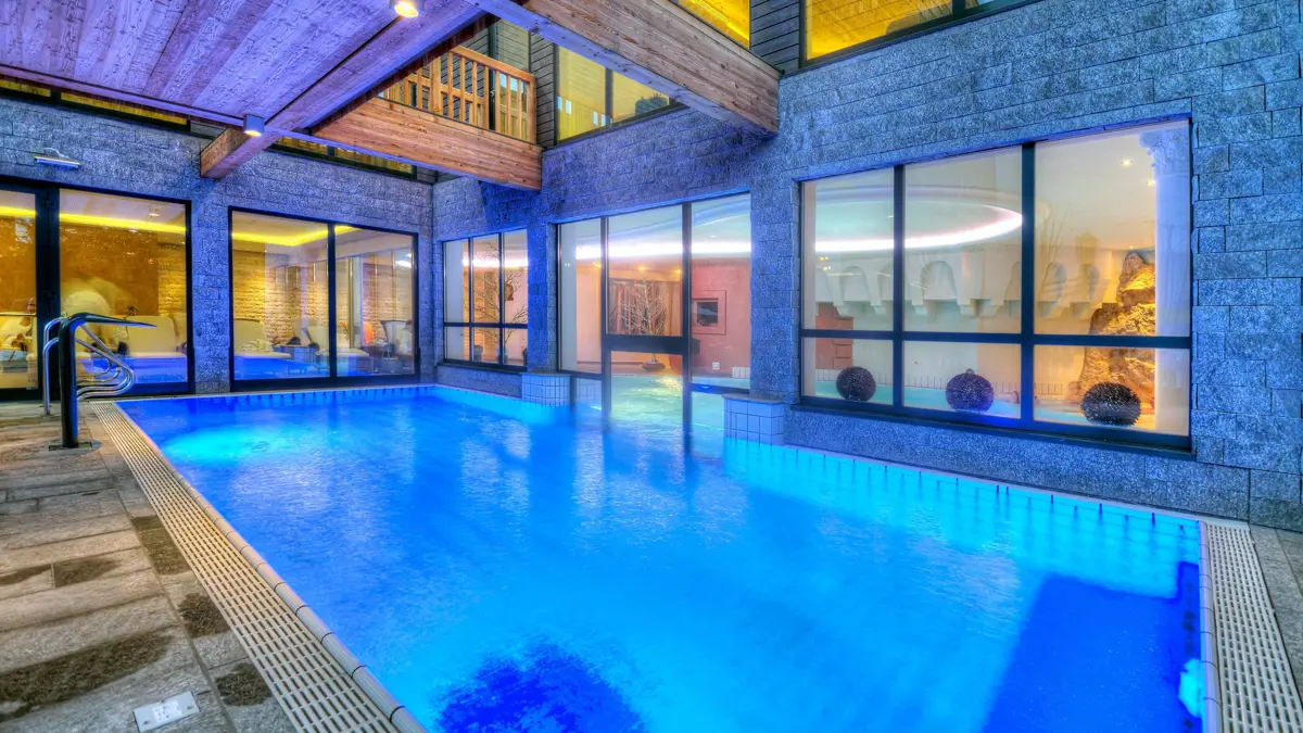 Hotel Kendler Saalbach Indoor Pool (2)