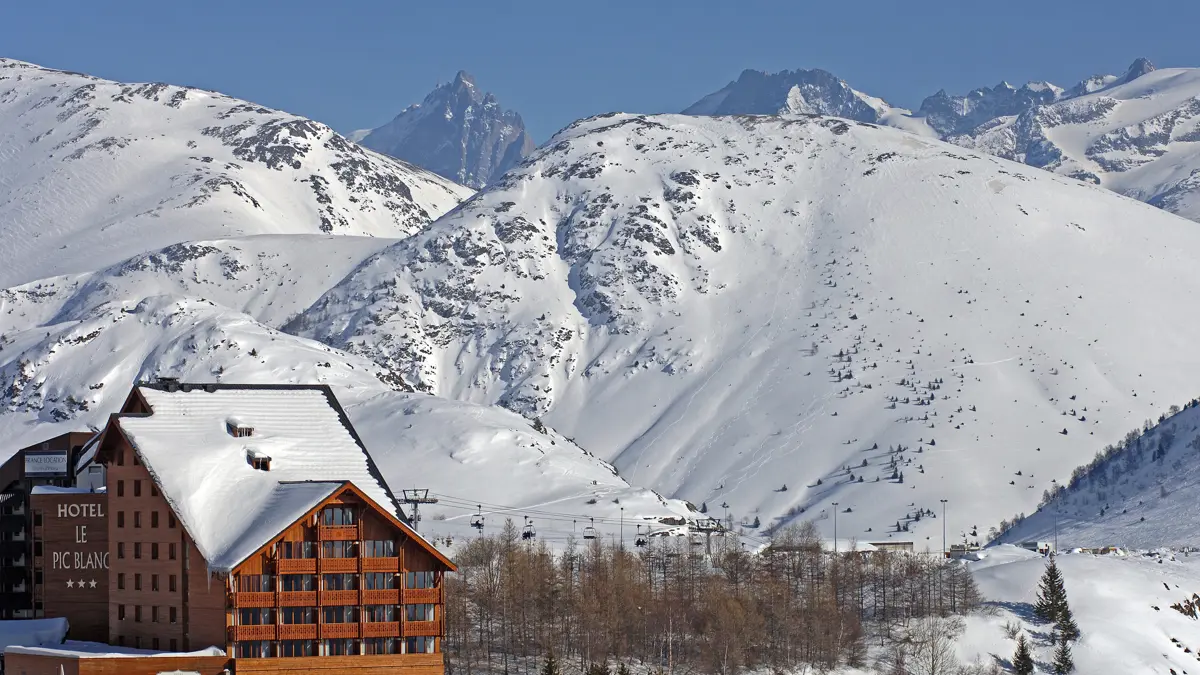 Hotel Pic Blanc Alpedhuez Exterior 2 (1)
