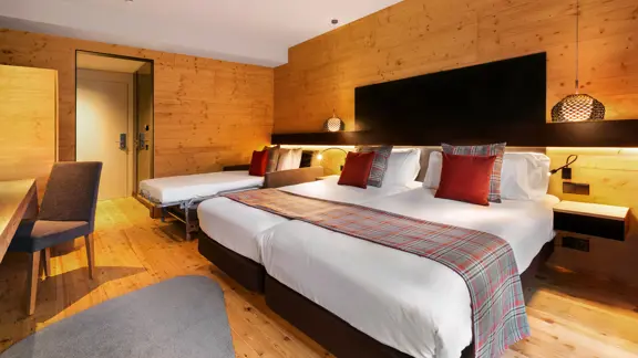 Twin room with single pull out bed 