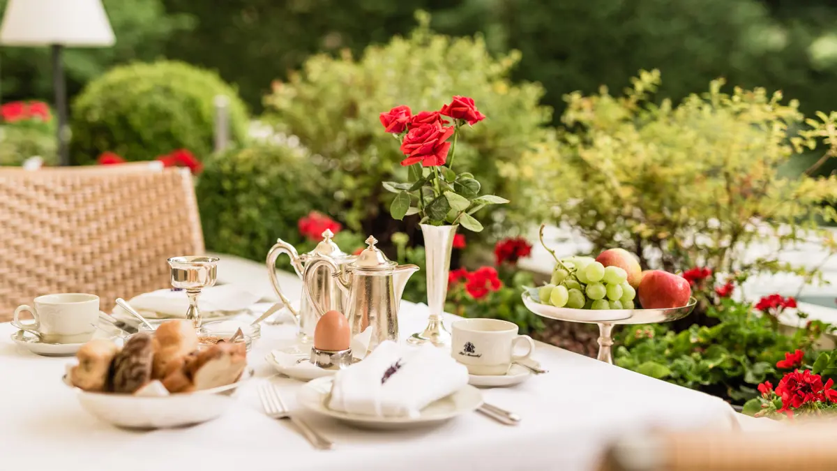 Hotel Meranerhof Merano Breakfast On The Terrace