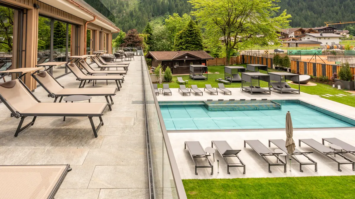 Hotel Berghof Mayrhofen Sun Terrace Outdoor Pool