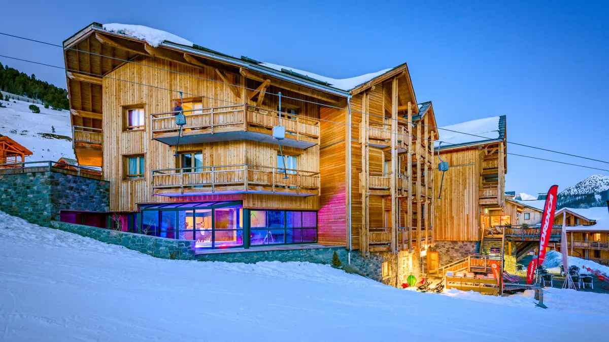 Hotel Anova Montgenevre Exterior