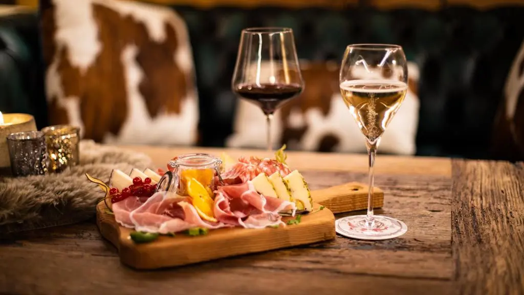 Inghams Italy Aosta Vally Cervinia Hotel Dragon Apritivo