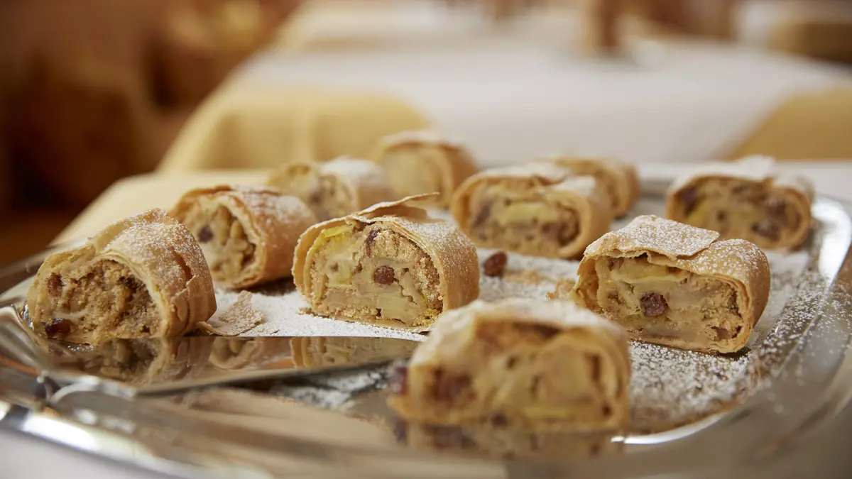Hotel Erzberg Zurs Arlberg Austria Afternoon Snacks
